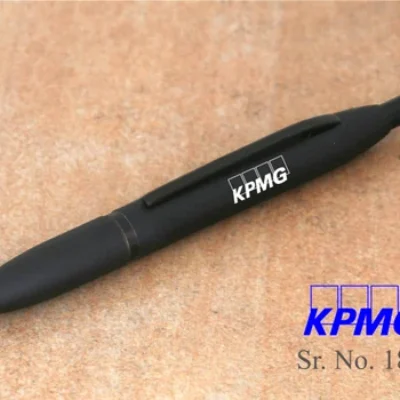 Long Claw Full Black Pen